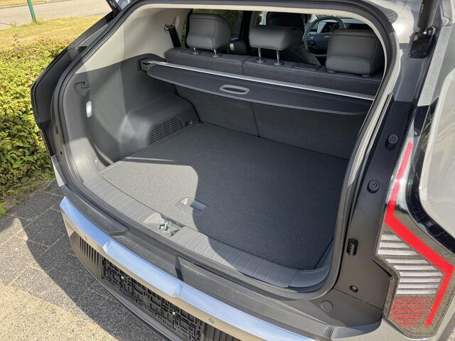 KIA EV3 Plus Advanced 81.4 kWh ¤41.995,- RIJKLAAR! Nu ¤3.700,- voordeel! Meerdere kleuren en uitvoeringen leverbaar.