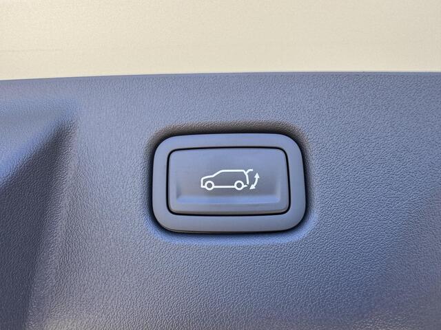 KIA EV3 Plus Advanced 81.4 kWh ¤41.995,- RIJKLAAR! Nu ¤3.700,- voordeel! Meerdere kleuren en uitvoeringen leverbaar.