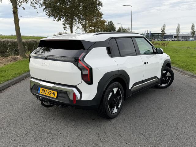 KIA EV3 Plus 81.4 kWh | Trekhaak | Camera | LED | Navigatie | Apple CarPlay/Android Auto | Rijbaanassistentie | Adaptieve Cruise Control | Smart-Key |
