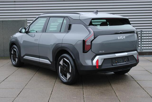 KIA EV3 Diverse uitvoeringen en kleuren leverbaar INFORMEER NAAR BESCHIKBAARHEID 030-6882056 PRIJS VANAF ¤ 36.995,-