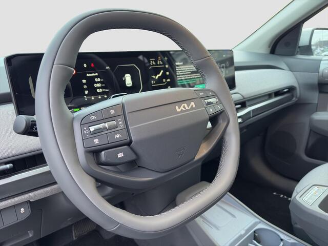 KIA EV3 Plus 81.4 kWh Automaat | Stoel & Stuurverwarming | Camera | Sensoren | Cruise |
