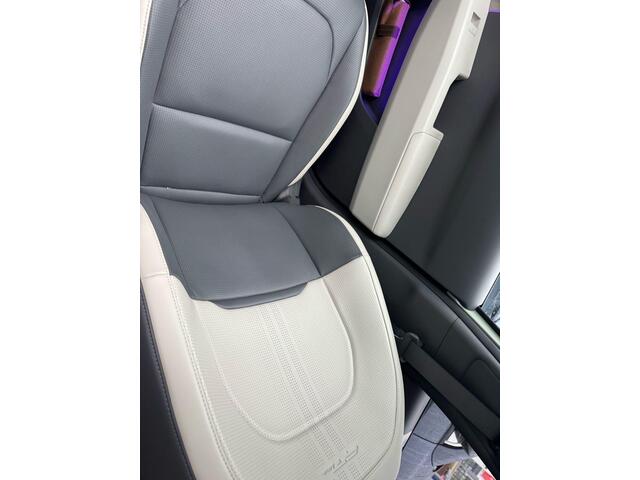 KIA EV3 GT-Line 81.4 kWh 204pk | Afneembare Trekhaak | Panoramadak |