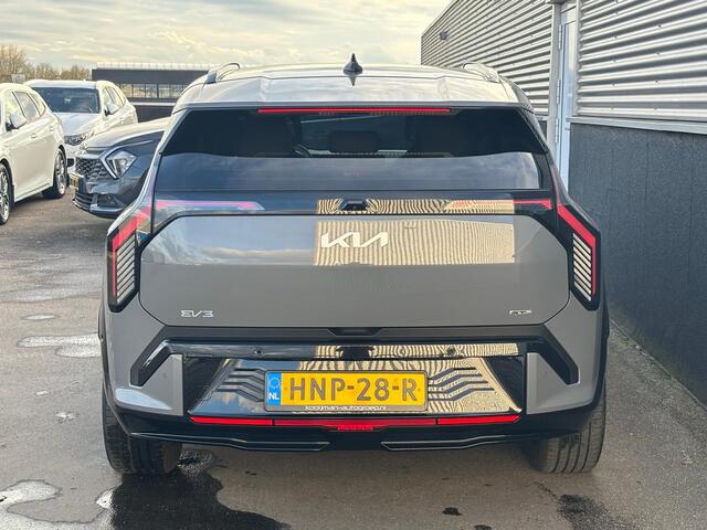 KIA EV3 GT-PlusLine 81.4 kWh Schuif-/kanteldak, 360° camera, Stoel- & stuurwielverwarming, Stoelkoeling navigatie, Apple CarPlay/Android Auto, NL-auto, boekjes compleet