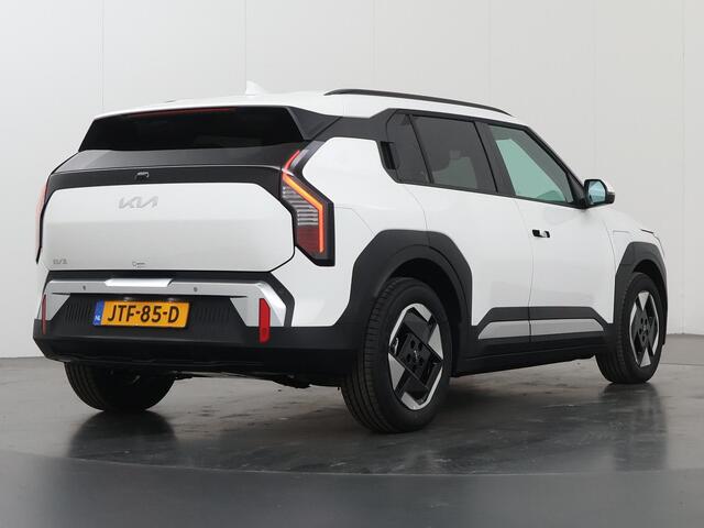 KIA EV3 Plus 81.4 kWh | Panoramaschuifdak | Harman Kardon | Stoelverwarming | Dodehoekassistentie | 19"LM Velgen |