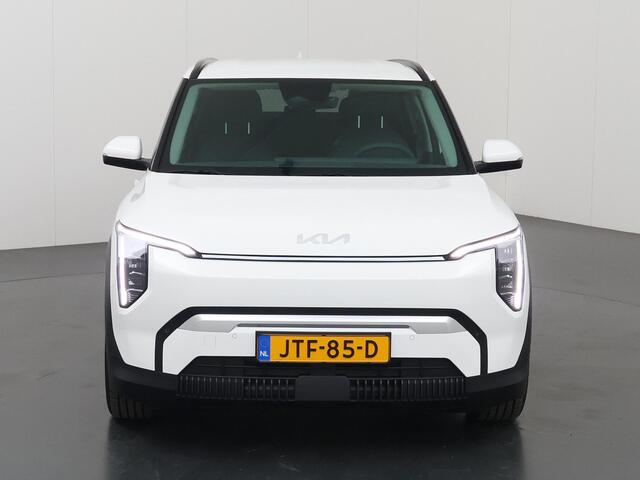 KIA EV3 Plus 81.4 kWh | Panoramaschuifdak | Harman Kardon | Stoelverwarming | Dodehoekassistentie | 19"LM Velgen |