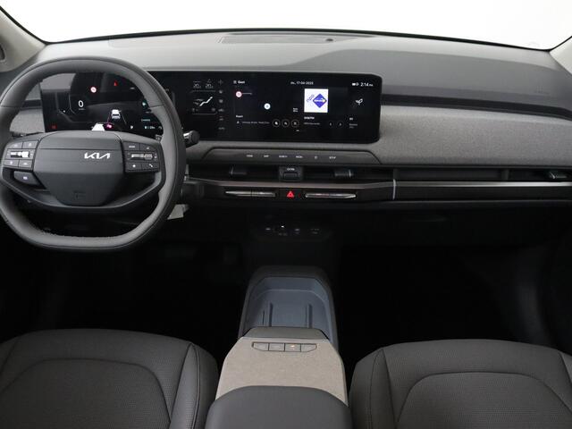 KIA EV3 Plus Advanced 81.4 kWh | NU UIT VOORRAAD LEVERBAAR | 10 jaar Garantie | Panoramadak |