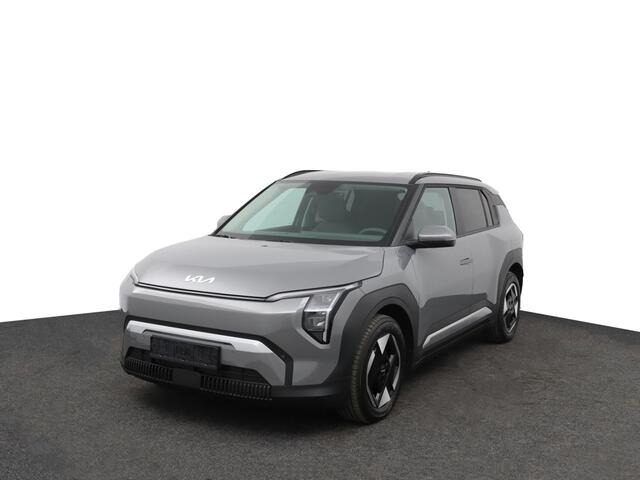 KIA EV3 Plus 81.4 kWh - Nieuw uit voorraad! - Stoel-/stuurverwarming - Privacy Glass - Navigatie - Fabrieksgarantie tot 02-2033