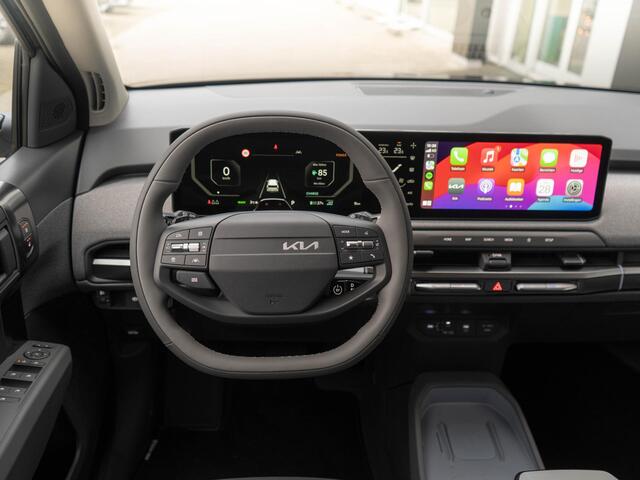 KIA EV3 Plus Advanced 81.4 kWh | Uit voorraad leverbaar | 17% Bijtelling | Schuif/kanteldak | Harman Kardon | Dode hoek assistentie