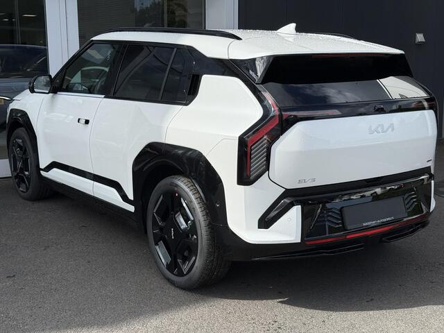KIA EV3 GT-PlusLine 81.4 kWh | Direct leverbaar | Actieprijs incl. lopende Kia inruilpremie | Schuif/kantel dak | Stoelverwarming/ventilatie | Elektrische voorstoel(en) | Elektrische achterklep |