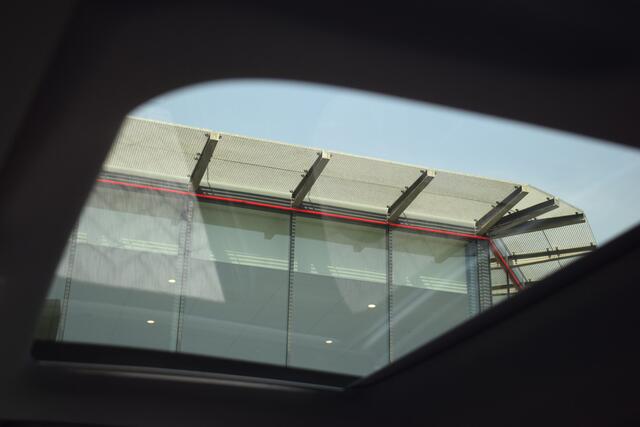 KIA EV3 GT-PlusLine 81.4 kWh | Schuif/ Kanteldak | Memory | Stoelventilatie | Tot 10Jr. Kia-Garantie |