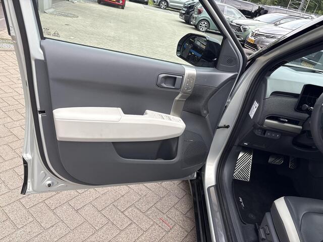 KIA EV3 GT-PlusLine 81.4 kWh | 3.600km || NieuwStaat || Trekhaak Afneembaar ||