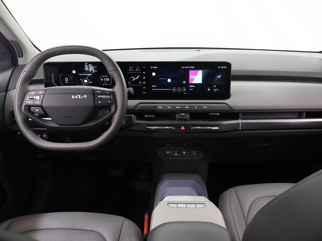 KIA EV3 Plus Advanced 58.3 kWh | Trekhaak | Panoramaschuifdak | 19" velgen | Harman Kardon | Privacy Glass | Stoel- en stuurwielverwarming |