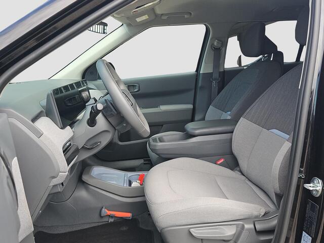 KIA EV3 Plus 58.3 kWh | GT-Line velgen | Dodehoek Assistentie | Adapt. Cruise | Clima | Stoel- en Stuurverwarming | Wireless Charging Telefoon |
