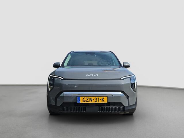 KIA EV3 Plus 81.4 kWh | Dodehoek Assistentie | Adapt. Cruise | Stoel- En Stuurverwarming | CarPlay/Android Auto | Wireless Charging Mobiel |