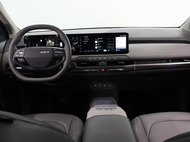 KIA EV3 Plus Advanced 81.4 kWh | Panoramadak | Harman / Kardon | Dodehoekdetectie | Elektr. Achterklep | Stoel/Stuurverwarming |