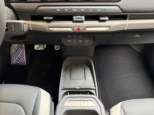 KIA EV3 GT-Line Business Edition 81.4 kWh I Adaptive Cruise I Stoel- en stuurverwarming I CarPlay I Leder I Camera I