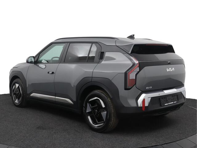 KIA EV3 Plus 81.4 kWh - Nieuw uit voorraad! - Stoel / Stuurwielverwarming - Dode hoek sensoren - Parkeersensoren - Fabrieksgarantie tot 12-2032 of 150.000 km