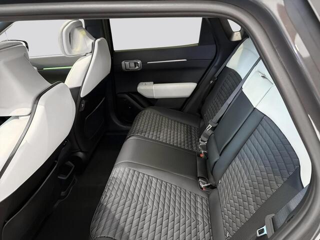 KIA EV4 GT-Line 81.4 kWh | Panoramaschuifdak | LED-Matrix | Harman Kardon | Elektrisch verstelbare voorstoelen | Verwarmbare achterbank