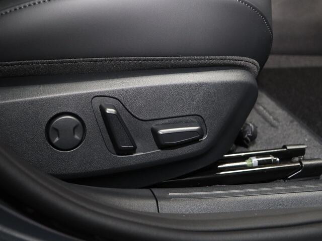 KIA EV4 GT-Line Business Edition 81.4 kWh | Adaptieve cruise control | Stoel- en stuurwielverwarming | Achteruitrijcamera | 19" LM velgen GT-Line | LED-koplampen |