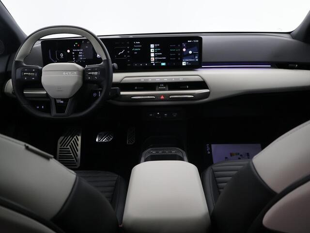 KIA EV4 GT-Line 81.4 kWh | Panoramaschuifdak | LED-Matrix | Harman Kardon | Elektrisch verstelbare voorstoelen | Verwarmbare achterbank