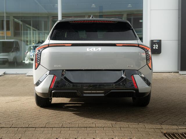 KIA EV4 GT-Line 81.4 kWh | DIRECT LEVERBAAR | Schuifkanteldak | Navigatie | Stoel en stuurverwarming | H&K | Elektrische achterklep