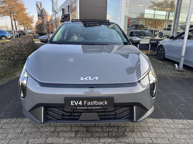 KIA EV4 Fastback Plus Advanced 81.4 kWh , Direct Leverbaar!, Inclusief 3000 euro Inruilpremie!, Complete Uitvoering!, Voorraadkorting!