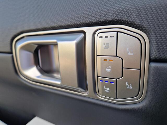 KIA EV4 Fastback GT-PlusLine 81.4 kWh | Dodehoekcamera | Stoelventilatie | Pano | 360 Camera | HUD |