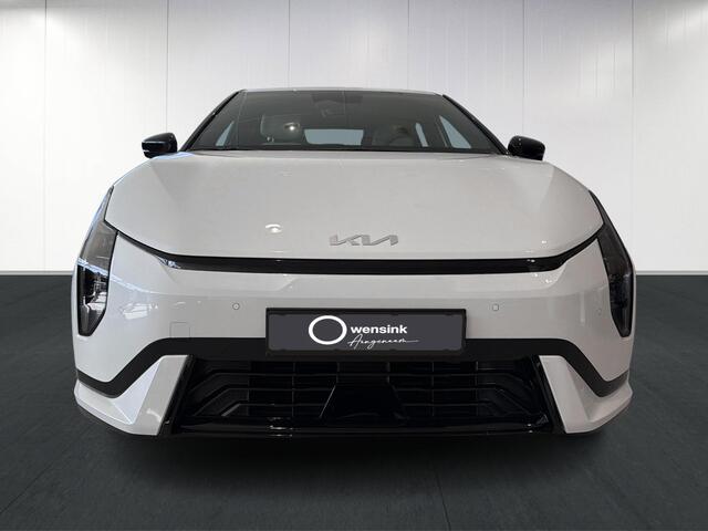 KIA EV4 Fastback GT-Line Business Edition 81.4 kWh | Stoel- en stuurwielverwarming | Adaptieve Cruisecontrol | Privacy glass | Achteruitrijcamera | Elektrisch verstelbare voorstoelen |