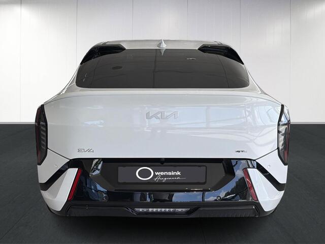 KIA EV4 Fastback GT-Line Business Edition 81.4 kWh | Stoel- en stuurwielverwarming | Adaptieve Cruisecontrol | Privacy glass | Achteruitrijcamera | Elektrisch verstelbare voorstoelen |