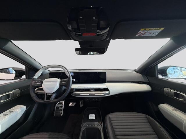 KIA EV4 Fastback GT-Line Business Edition 81.4 kWh | Stoel- en stuurwielverwarming | Adaptieve Cruisecontrol | Privacy glass | Achteruitrijcamera | Elektrisch verstelbare voorstoelen |