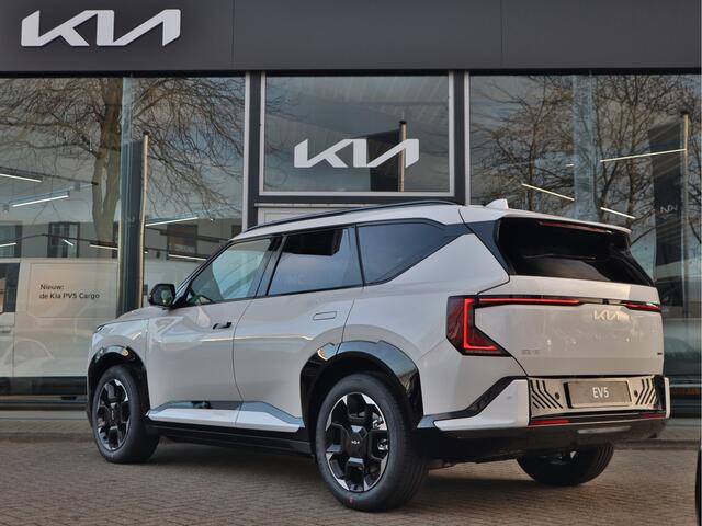 KIA EV5 GT-Line Business Edition 81.4 kWh - uit voorraad leverbaar - Leder | Panoramadak | Stoelverwarming | 19 inch | tot 10 jaar garantie