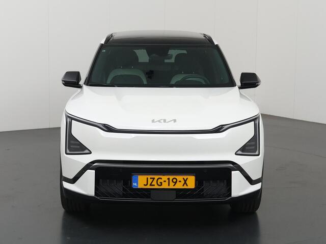 KIA EV5 GT-Line Business Edition 81.4 kWh | Panoramaschuifdak | Led Koplampen | Stoelverwarming voor en achter | Zwarte hemelbekleding |p | Stoelventilatie | Adaptieve cruise control |