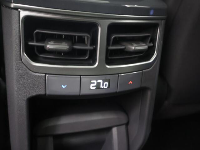 KIA EV5 GT-Line Business Edition 81.4 kWh | Panoramaschuifdak | Led Koplampen | Stoelverwarming voor en achter | Zwarte hemelbekleding |p | Stoelventilatie | Adaptieve cruise control |