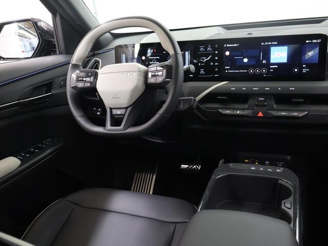 KIA EV5 GT-Line Business Edition 81.4 kWh | Panoramaschuifdak | Led Koplampen | Stoelverwarming voor en achter | Zwarte hemelbekleding | Adaptieve cruise control |