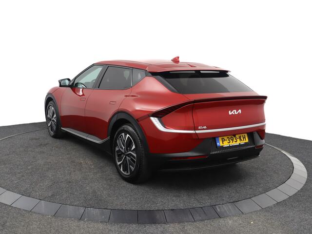 KIA EV6 58 kWh Light Edition - Stoelverwarming - Navigatie - LED koplampen - Privacy Glass - Fabrieksgarantie tot 04-2029