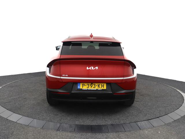 KIA EV6 58 kWh Light Edition - Stoelverwarming - Navigatie - LED koplampen - Privacy Glass - Fabrieksgarantie tot 04-2029