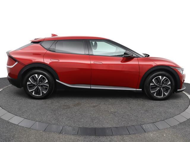 KIA EV6 58 kWh Light Edition - Stoelverwarming - Navigatie - LED koplampen - Privacy Glass - Fabrieksgarantie tot 04-2029