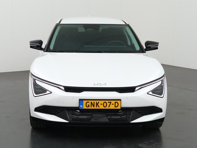 KIA EV6 Edition Advanced 84 kWh | Stoelverwarming | Afneembare trekhaak | Stoelventilatie | Matrix koplampen | Keyless |
