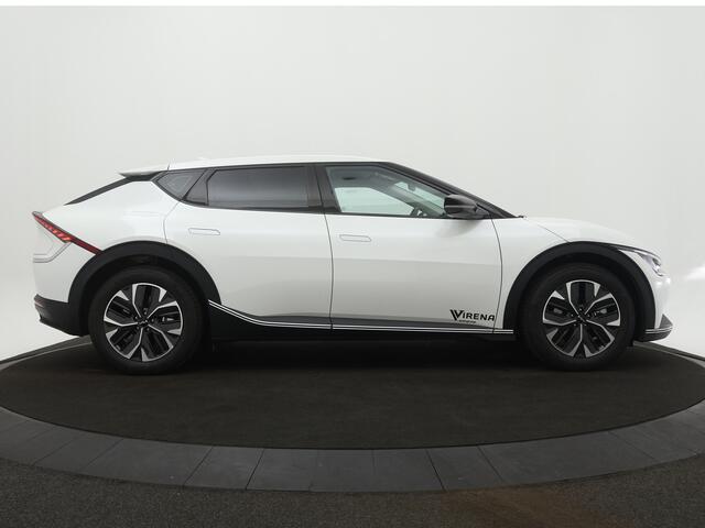 KIA EV6 Light 58 kWh - Navigatie - Apple Carplay/Android Auto - Climate Control - Privacy Glass - Fabrieksgarantie tot 02-2031