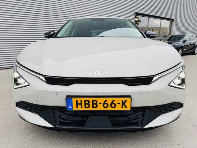 KIA EV6 Light Edition 63 kWh Voordeligste EV6 NW model van NL ! | NW staat ! | BTW Auto ! | 4370 km !