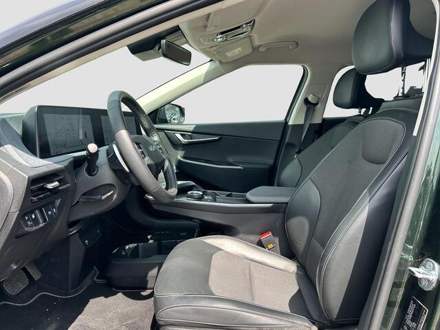 KIA EV6 Air 58 kWh Automaat | Camera | Navi | Uniek! - Forest Green | 19" Velgen | H-Leder | Clima | Stuur-/Stoelverwarming | Trekhaak | PDC | Cruise | LED |