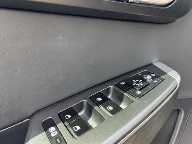 KIA EV6 Air 58 kWh Automaat | Camera | Navi | Uniek! - Forest Green | 19" Velgen | H-Leder | Clima | Stuur-/Stoelverwarming | Trekhaak | PDC | Cruise | LED |