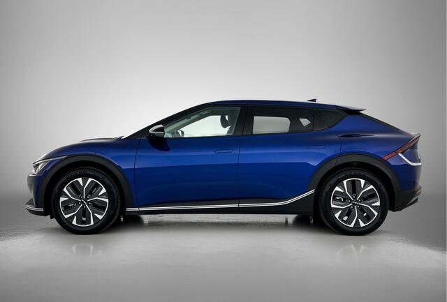 KIA EV6 Light Edition 58 kWh | NL AUTO! | Trekhaak | Navi | Stoelverwarming |