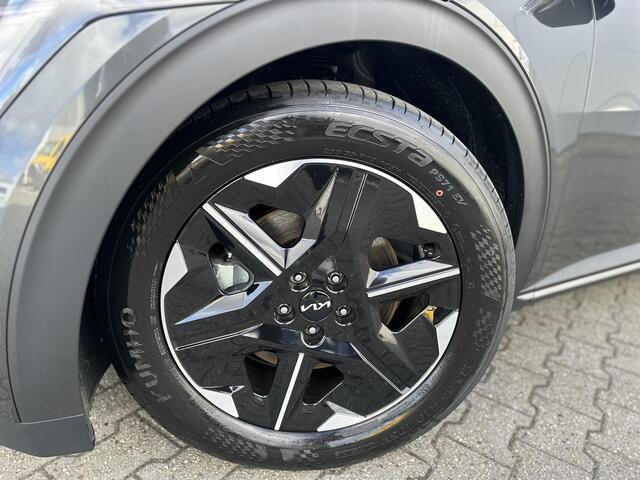 KIA EV6 Light Edition 63 kWh Elektromotor 125kW (A) | Demo | Stoel / stuurverwarming | Adaptive cruise controle | Parkeercamera / sensoren voor en achter |