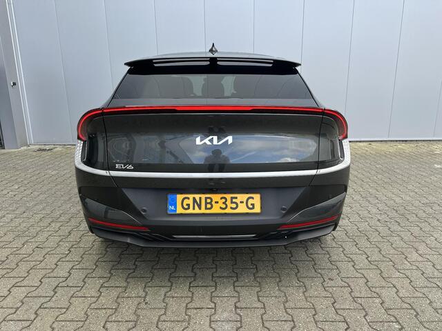 KIA EV6 Light Edition 63 kWh Elektromotor 125kW (A) | Demo | Stoel / stuurverwarming | Adaptive cruise controle | Parkeercamera / sensoren voor en achter |