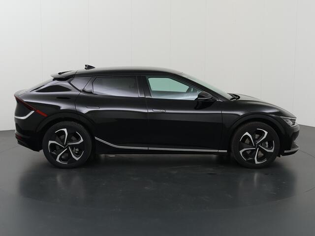KIA EV6 Edition Advanced 77.4 kWh | 20 Inch lichtmetalen velgen | Lederen Bekleding | Stoel/Stuurwielverwarming | Elekt. Stoelverstelling met geheugen |