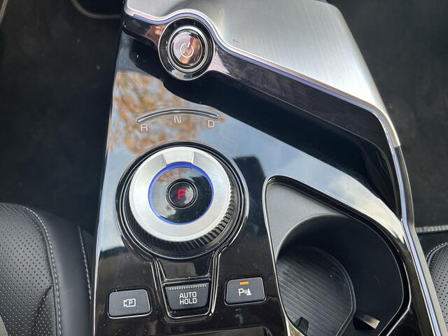 KIA EV6 Plus 77.4 kWh | Trekhaak | Vehicle-To-Load | Spraakbediening | Dodehoek detectie met correctie | Parkeersensoren | Achteruitrij camera | Stoel/Stuurverwarming |