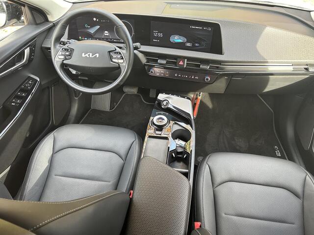 KIA EV6 Plus 77.4 kWh | Trekhaak | Vehicle-To-Load | Spraakbediening | Dodehoek detectie met correctie | Parkeersensoren | Achteruitrij camera | Stoel/Stuurverwarming |