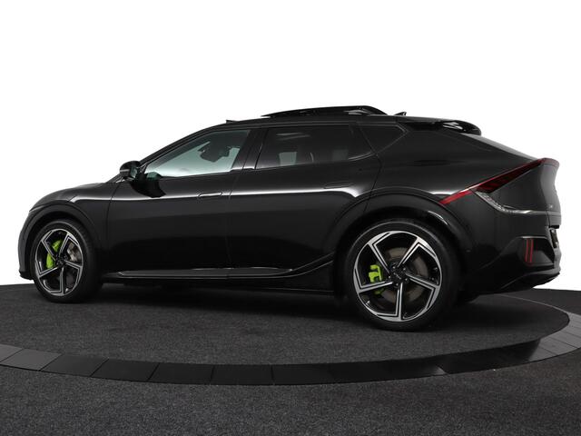 KIA EV6 GT AWD 77.4 kWh - 585PK - Sportstoelen - Head Up Display - 21'' Lichtmetalen velgen - Stoel-/Stuurverwarming -Suede Bekleding - Fabrieksgarantie tot 08-2030!