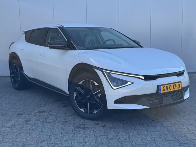KIA EV6 Light Edition 63 kWh | Facelift | Trekhaak | Parkeercamera | Keyless Go | Stoelverwarming | Apple Carplay/Android Auto | Led Koplampen | 19" |
